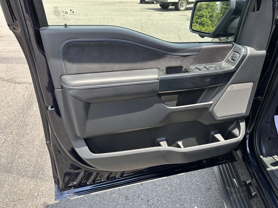 2025 Ford F-150 14th Gen - Image 11 of 31