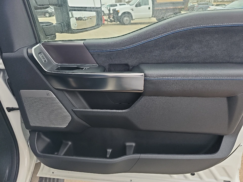 2025 Ford - Image 8 of 30