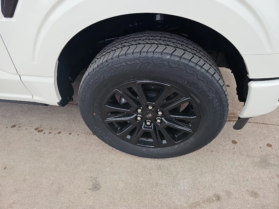 2025 Ford F-150 14th Gen - Image 4 of 30