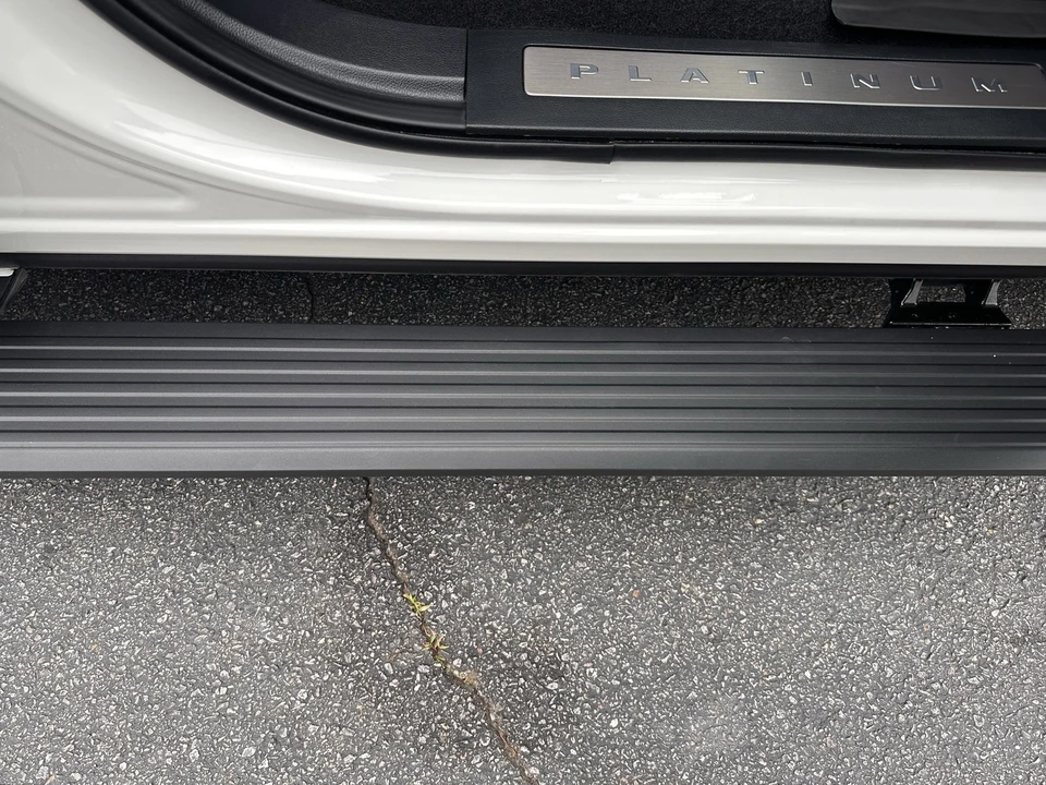 2025 Ford F-150 14th Gen - Image 18 of 31