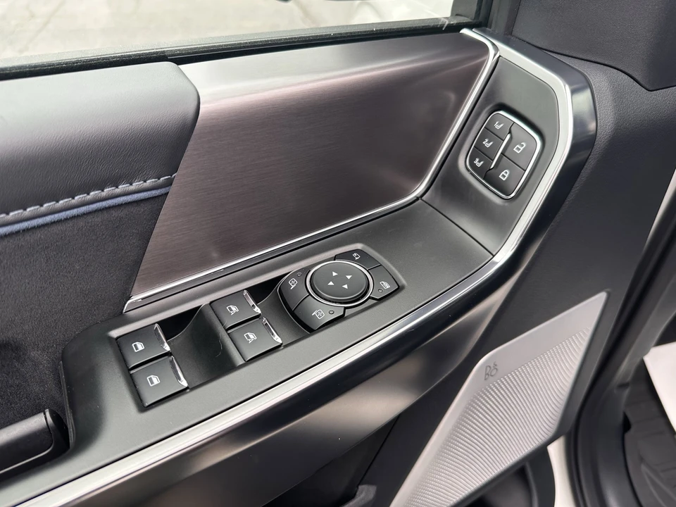 2025 Ford F-150 14th Gen - Image 21 of 31