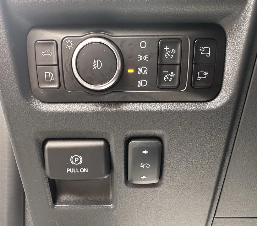 2025 Ford F-150 14th Gen - Image 22 of 31