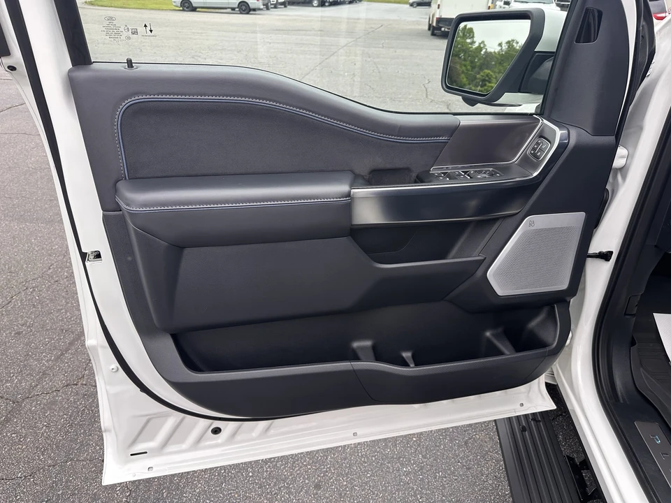 2025 Ford F-150 14th Gen - Image 11 of 31