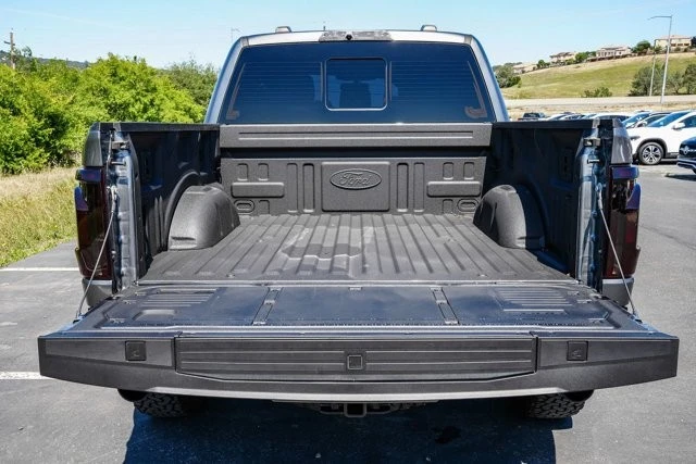 2025 Ford F-150 Raptor 14th Gen - Image 26 of 31