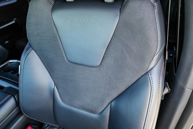 2025 Ford F-150 Raptor 14th Gen - Image 25 of 31