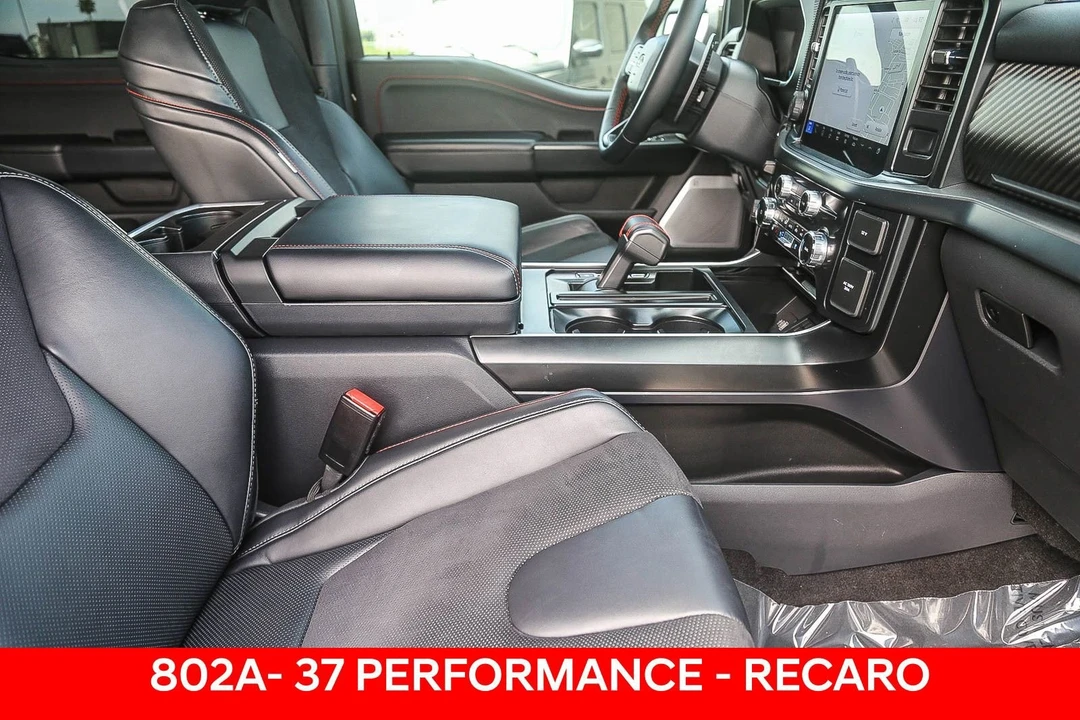 2025 Ford F-150 Raptor 14th Gen - Image 14 of 31