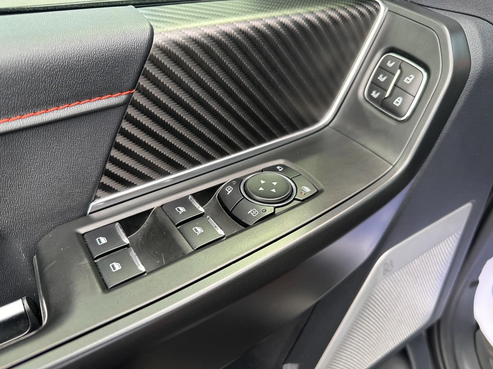 2025 Ford F-150 Raptor 14th Gen - Image 20 of 31