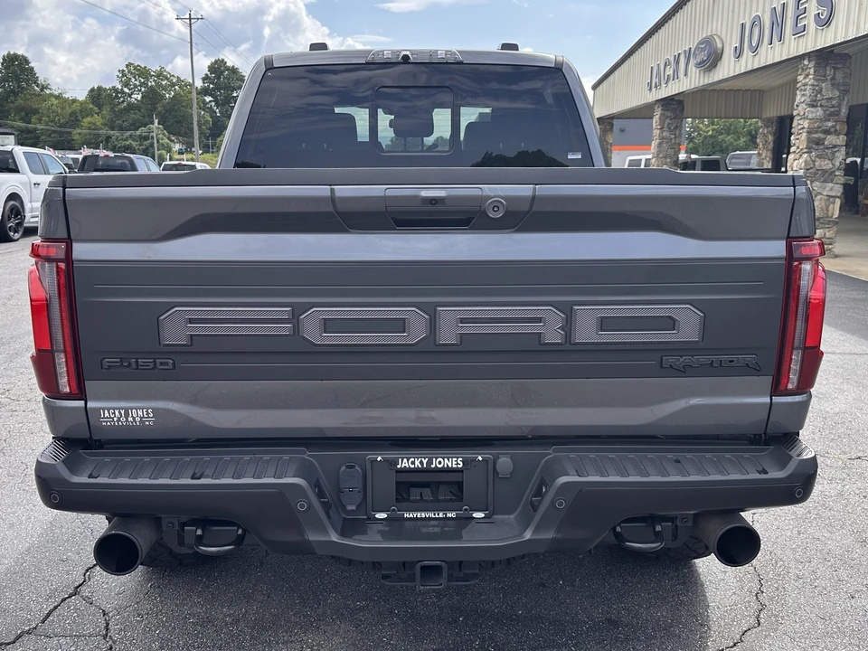 2025 Ford F-150 Raptor 14th Gen - Image 7 of 31