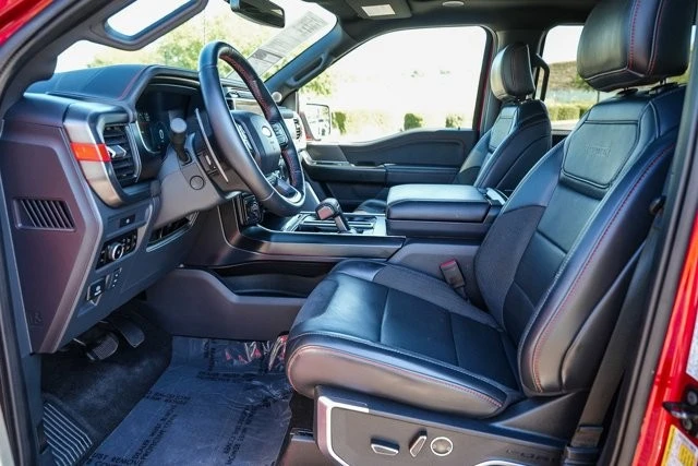 2025 Ford F-150 Raptor 14th Gen - Image 17 of 31