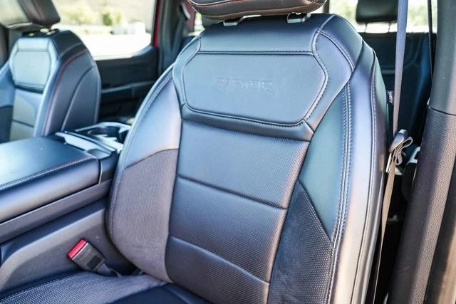 2025 Ford F-150 Raptor 14th Gen - Image 24 of 31