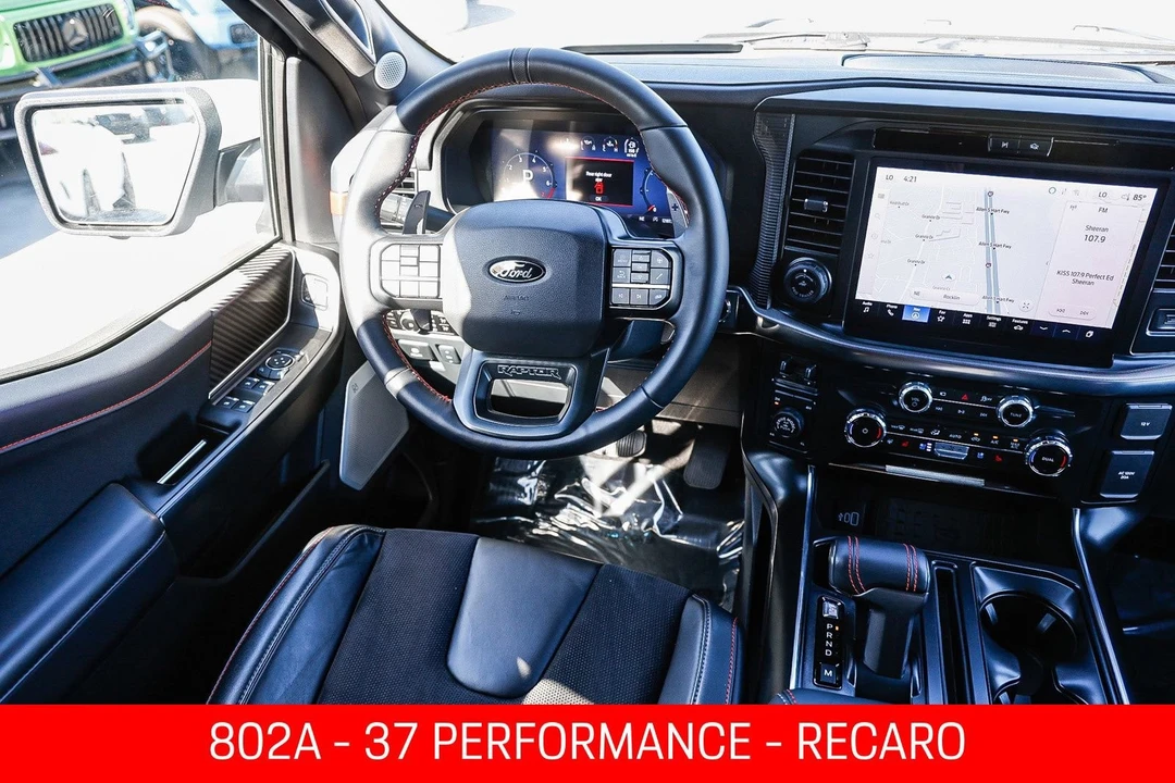 2025 Ford F-150 Raptor 14th Gen - Image 14 of 31