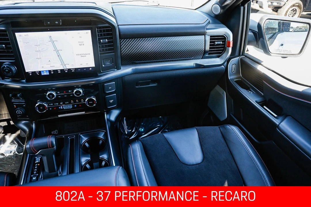 2025 Ford F-150 Raptor 14th Gen - Image 15 of 31