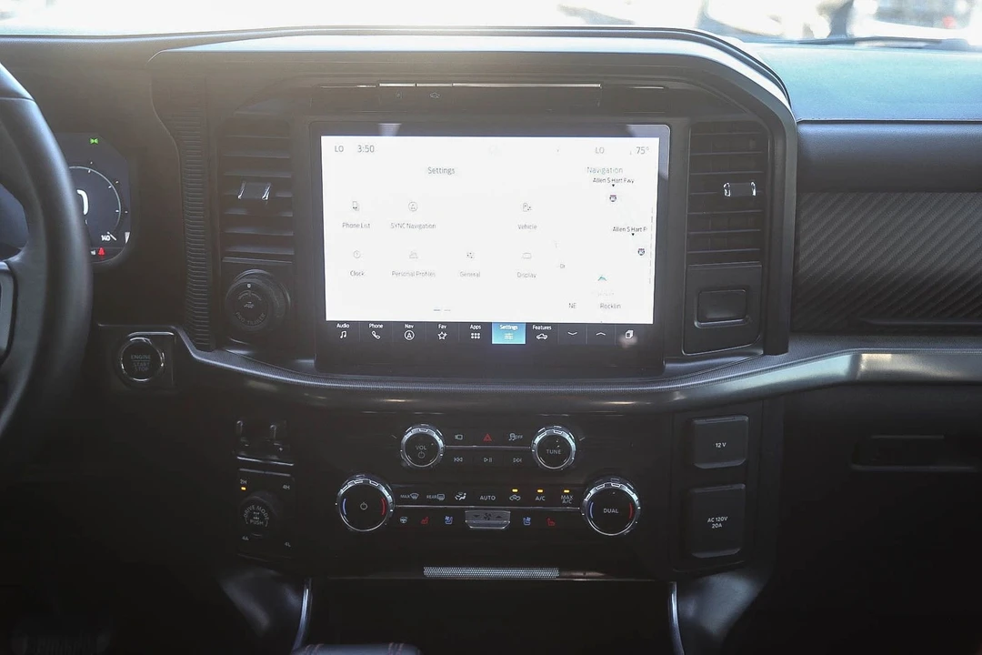 2025 Ford F-150 Raptor 14th Gen - Image 12 of 31