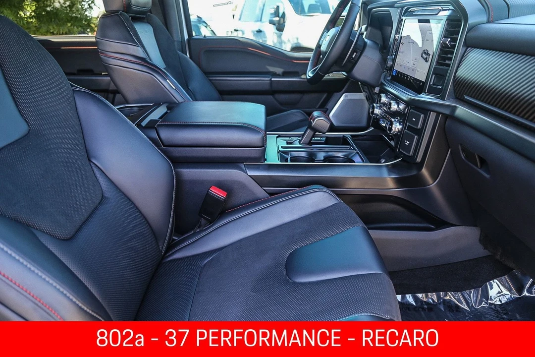 2025 Ford F-150 Raptor 14th Gen - Image 15 of 31