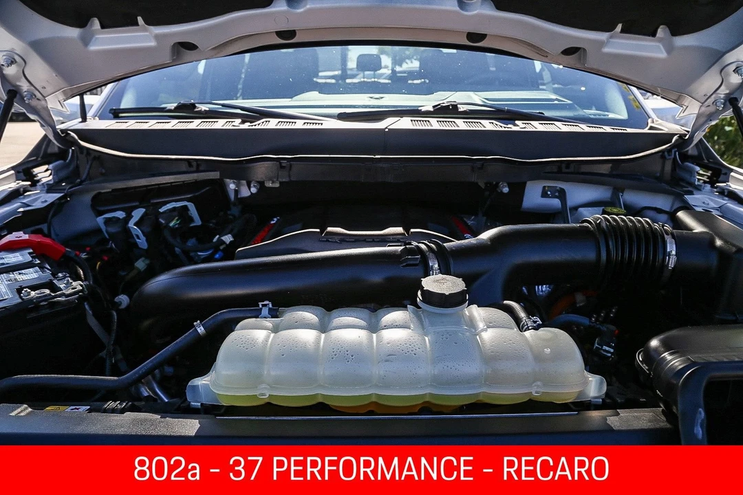 2025 Ford F-150 Raptor 14th Gen - Image 26 of 31