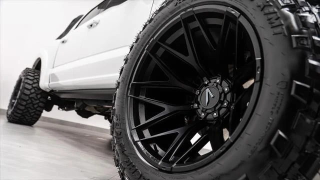 2025 Ford F-Series - Image 25 of 31