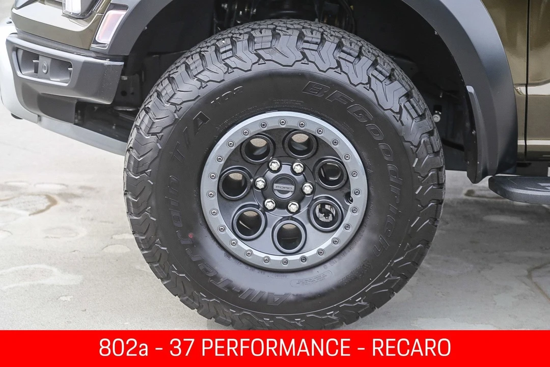 2025 Ford F-150 Raptor 14th Gen - Image 9 of 31