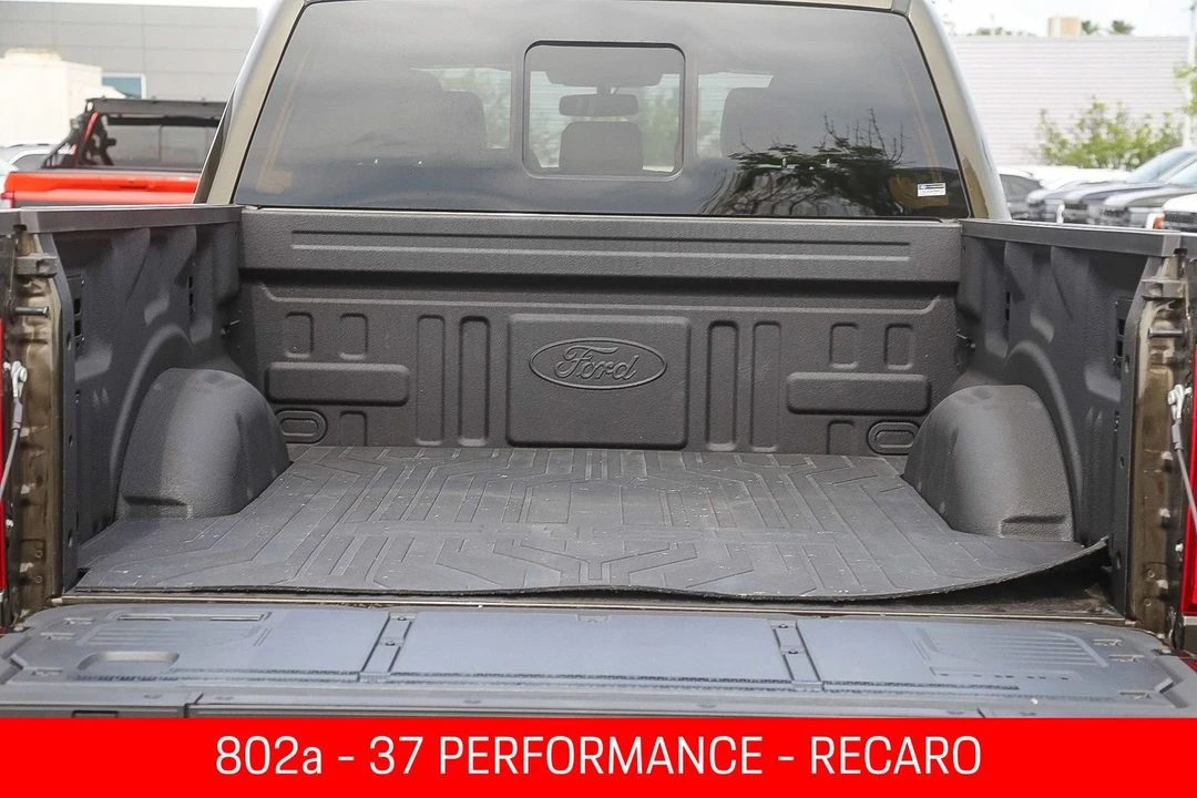 2025 Ford F-150 Raptor 14th Gen - Image 25 of 31
