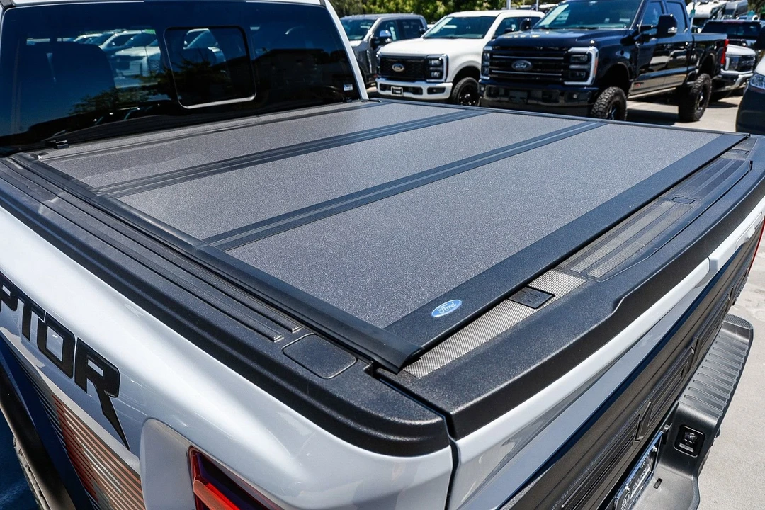 2025 Ford F-150 Raptor 14th Gen - Image 26 of 31