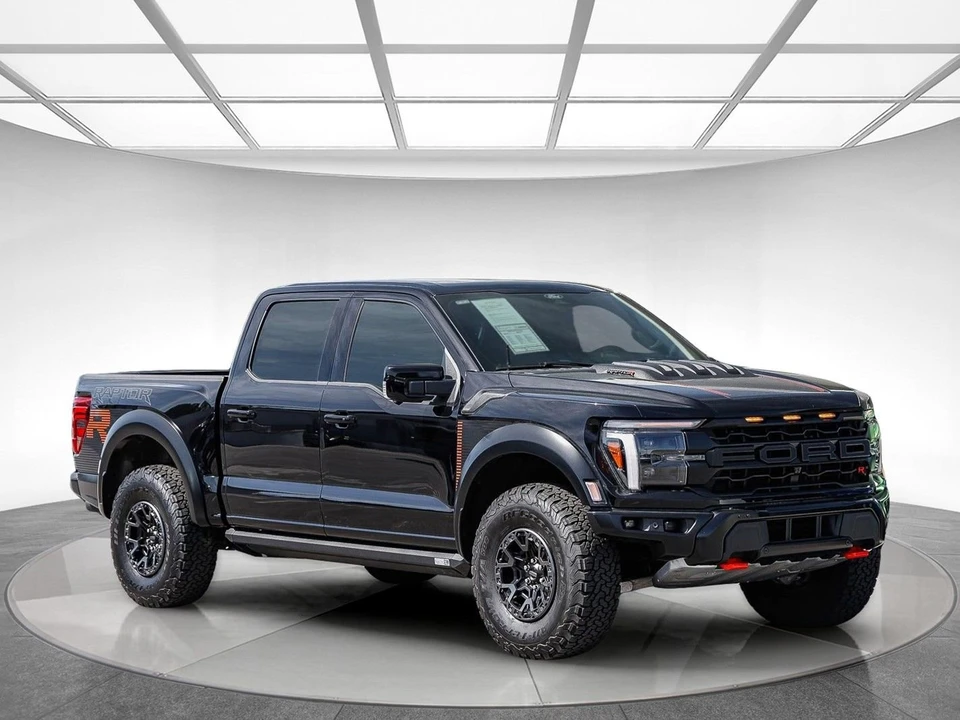 2025 Ford F-150 Raptor 14th Gen - Image 5 of 31