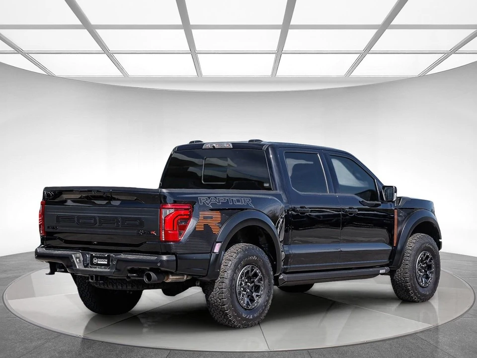 2025 Ford F-150 Raptor 14th Gen - Image 4 of 31