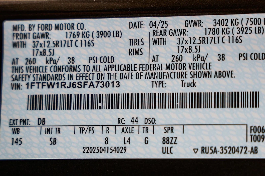 2025 Ford F-150 Raptor 14th Gen - Image 27 of 31