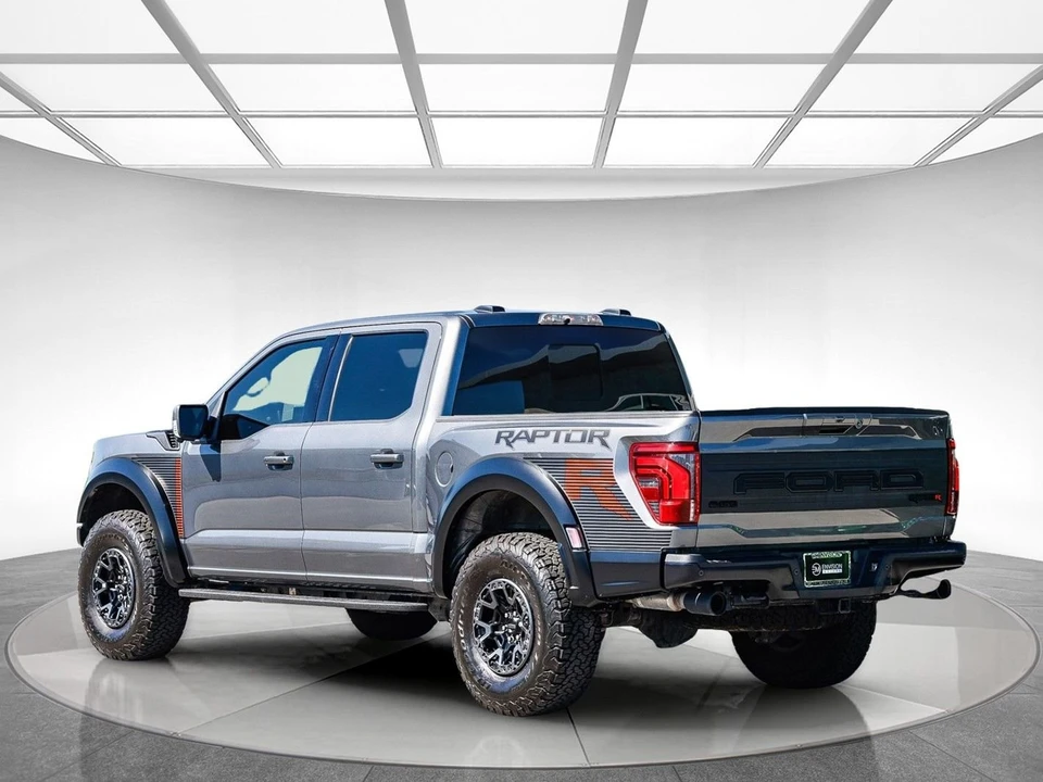 2025 Ford F-150 Raptor 14th Gen - Image 2 of 31