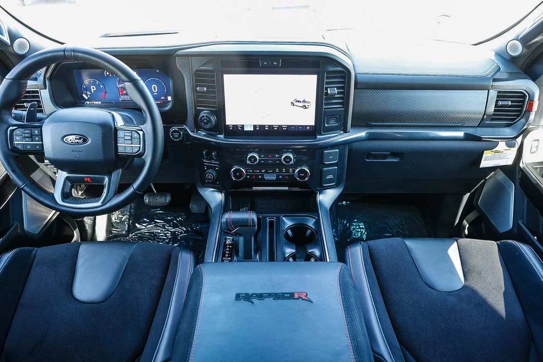 2025 Ford F-150 Raptor 14th Gen - Image 10 of 31
