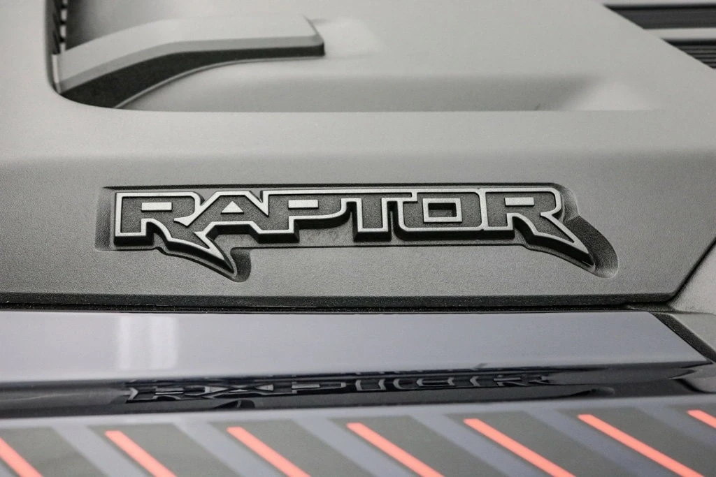 2025 Ford F-150 Raptor 14th Gen - Image 13 of 21