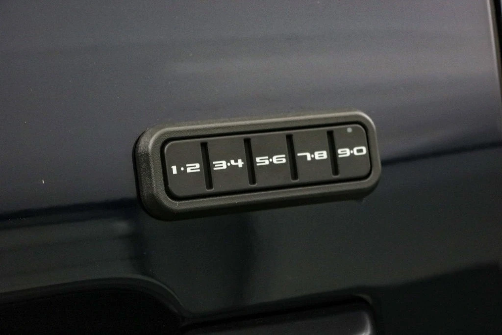 2025 Ford F-150 Raptor 14th Gen - Image 21 of 21