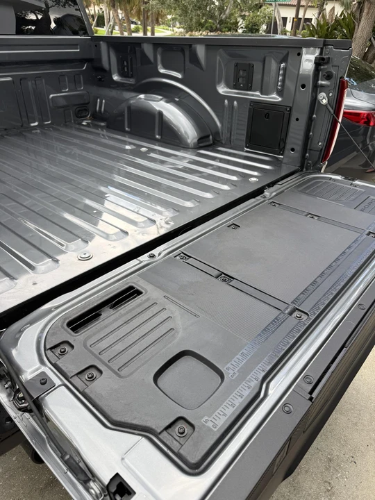 2025 Ford F-150 Raptor 14th Gen - Image 5 of 31