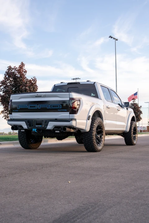 2025 Ford F-150 Raptor 14th Gen - Image 2 of 22