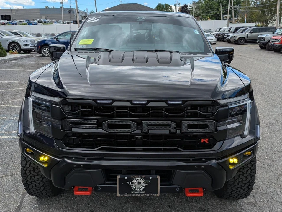 2025 Ford F-150 Raptor 14th Gen - Image 3 of 31