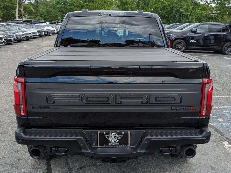 2025 Ford F-150 Raptor 14th Gen - Image 8 of 31