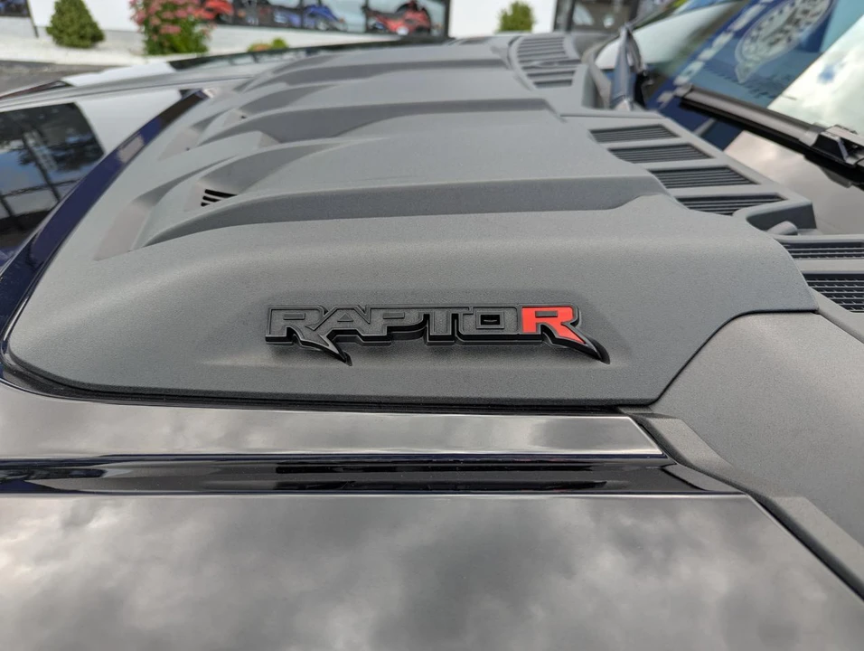2025 Ford F-150 Raptor 14th Gen - Image 11 of 31