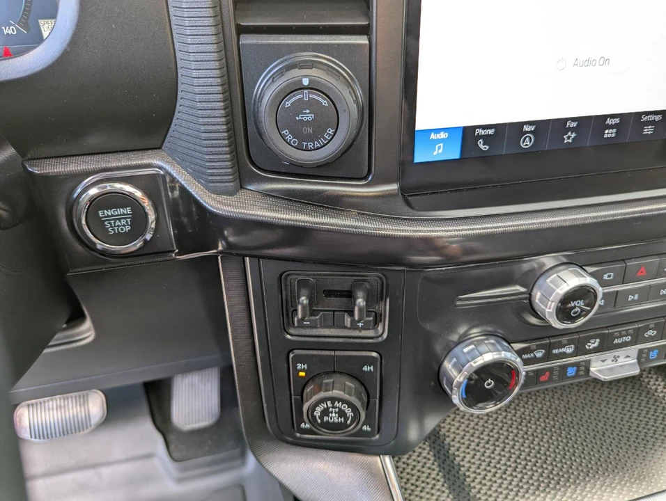 2025 Ford F-150 Raptor 14th Gen - Image 27 of 31