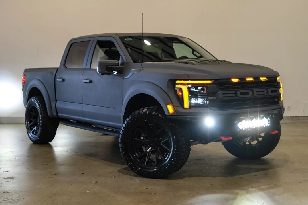 2025 Ford F-150 Raptor 14th Gen - Image 7 of 12