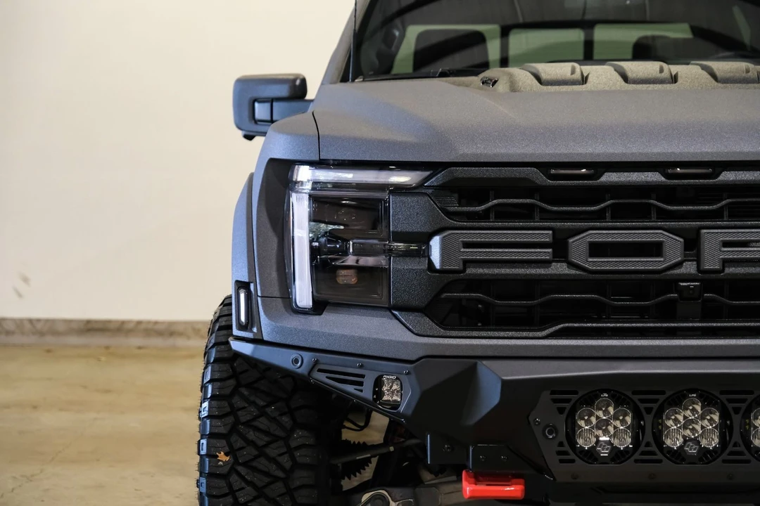 2025 Ford F-150 Raptor 14th Gen - Image 3 of 12