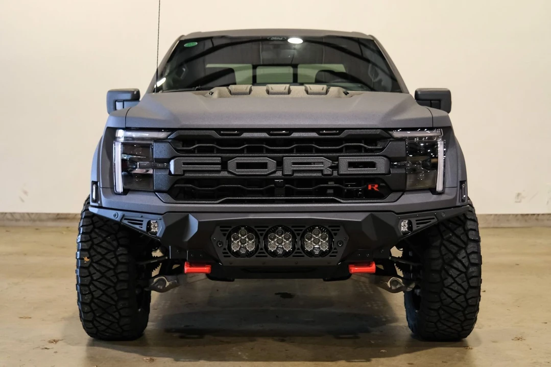 2025 Ford F-150 Raptor 14th Gen - Image 2 of 12