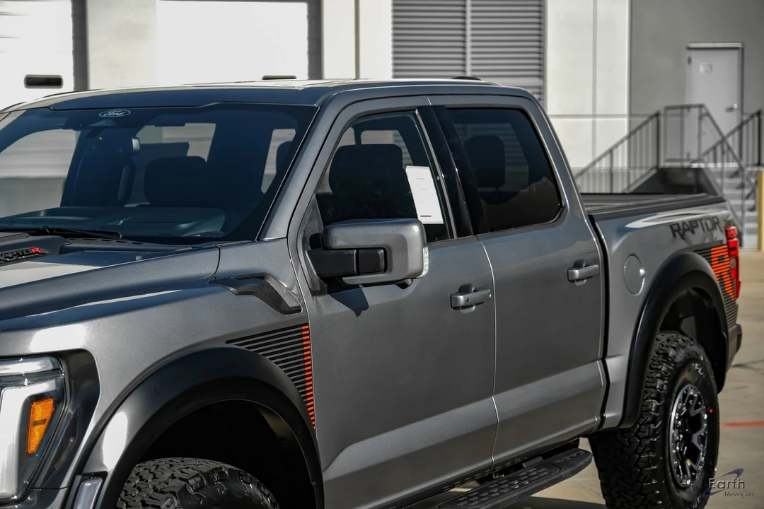 2025 Hennessey - Image 6 of 12