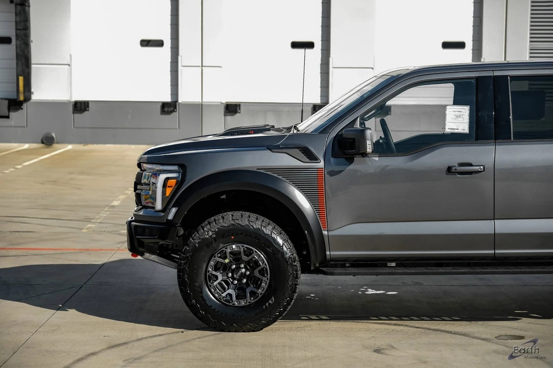 2025 Hennessey - Image 10 of 12