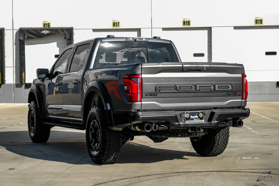 2025 Hennessey - Image 8 of 12