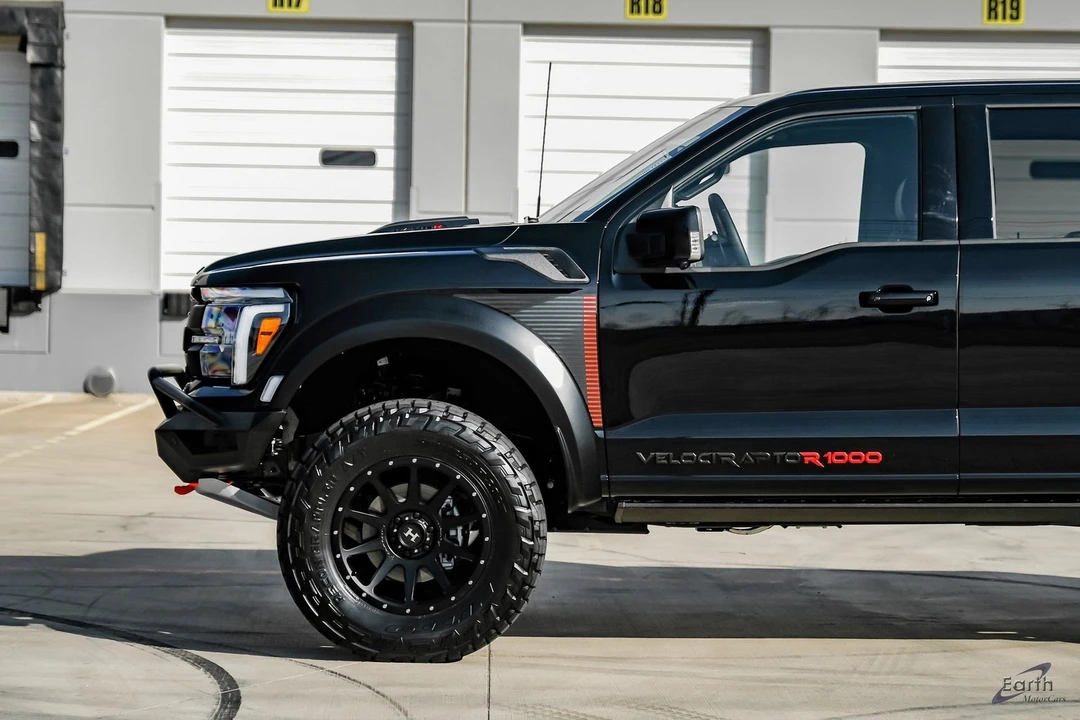 2025 Hennessey - Image 8 of 12