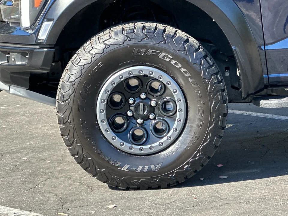 2025 Ford F-150 Raptor 14th Gen - Image 24 of 26