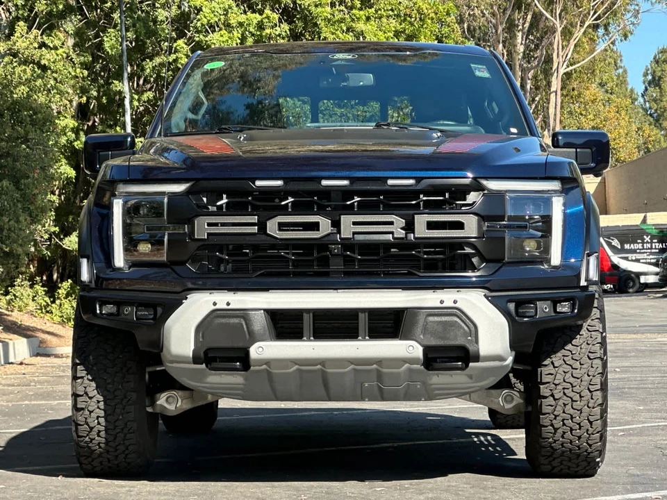 2025 Ford F-150 Raptor 14th Gen - Image 10 of 26