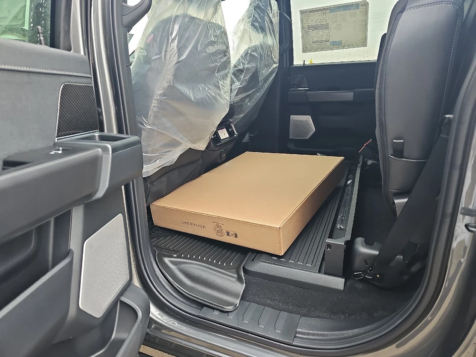 2025 Ford F-150 14th Gen - Image 21 of 31