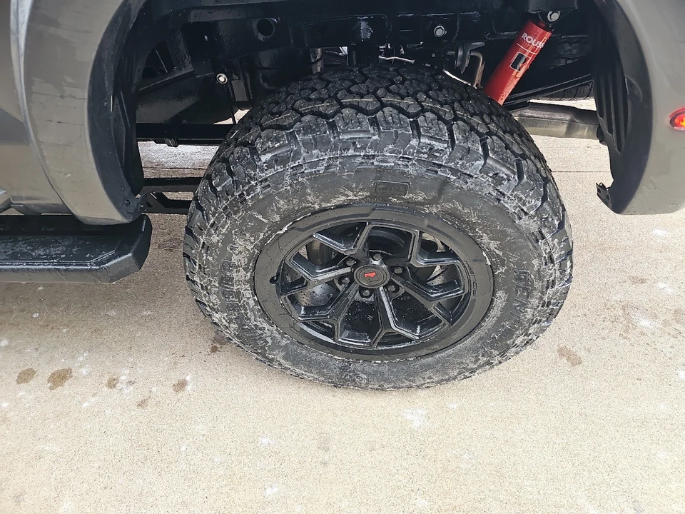 2025 Ford F-150 14th Gen - Image 19 of 31