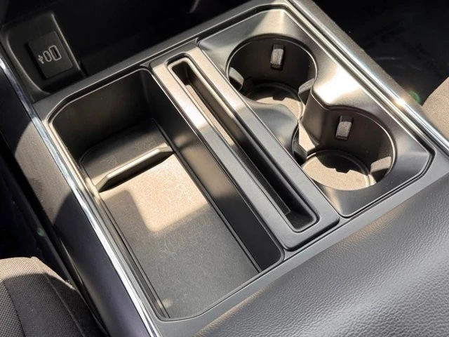 2025 Ford F-150 14th Gen - Image 24 of 30