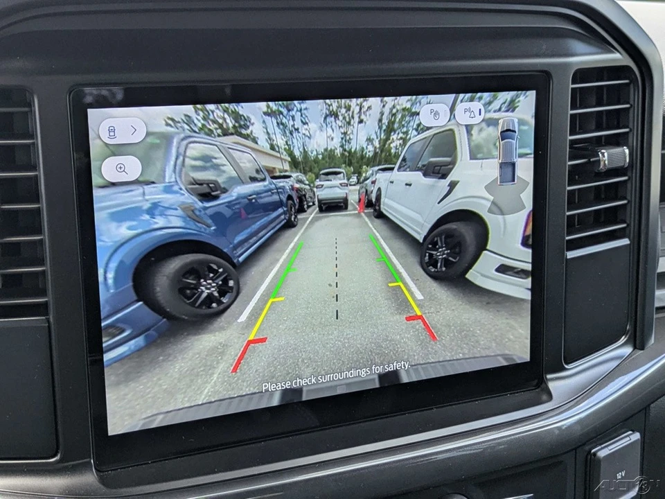 2025 Ford F-150 14th Gen - Image 13 of 17
