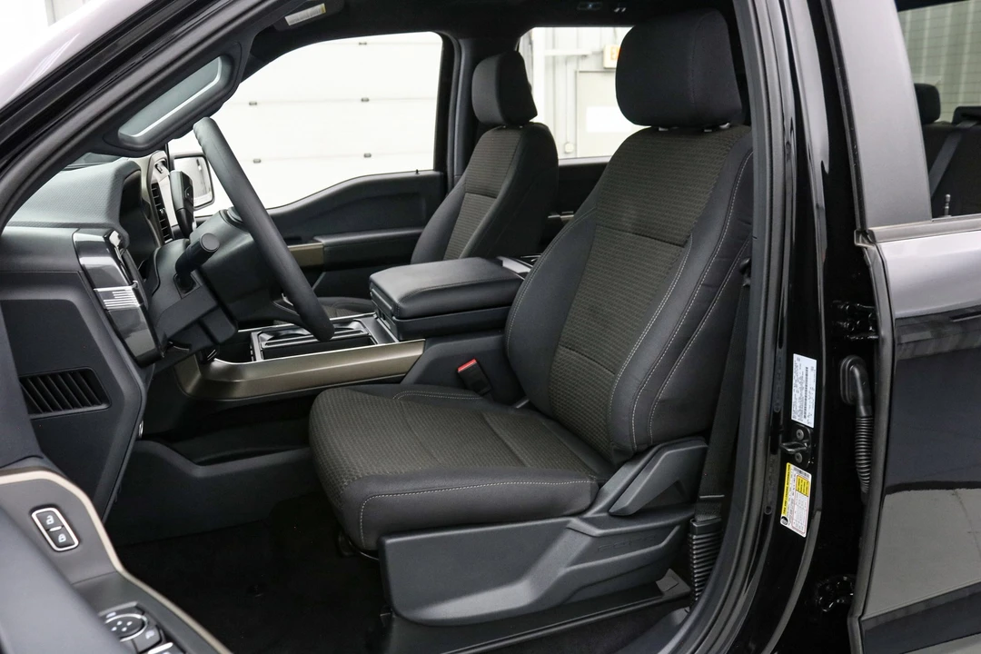 2025 Ford F-150 14th Gen - Image 13 of 21